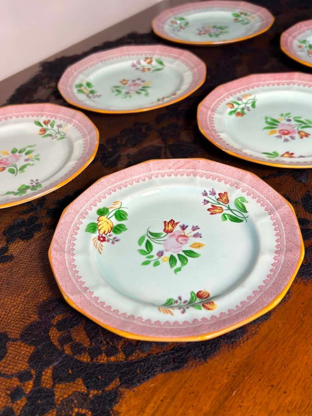 Adams Calyx Ware Lowestoft dessert plates